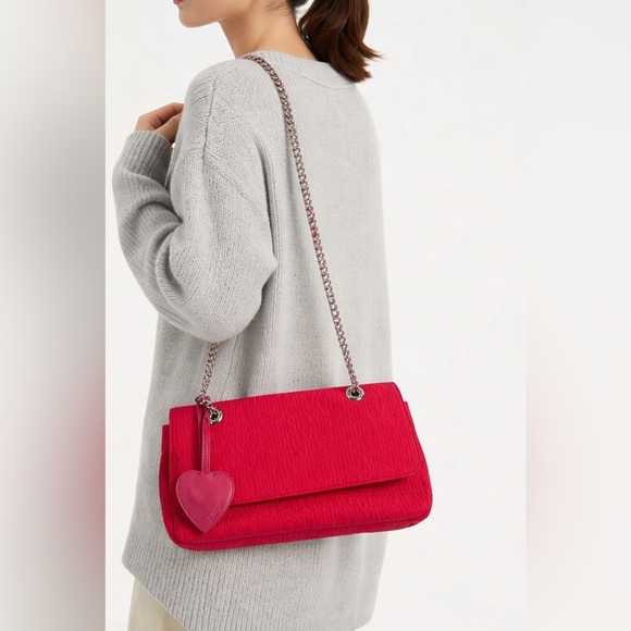 ♥️ MOSCHINO Red Flap Fabric Signature Chain Shoulder Crossbody Bag Purse NWOT - Picture 4 of 14